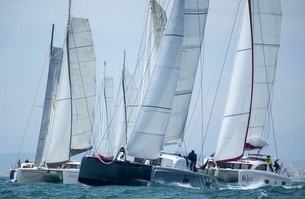 OUTREMER RACING SERIES RACING SERIES : Outremer catamarans are the ultimate choice for serious blue water sailing, proving capacities to sustain hundred thousands of milles on all oceans in safety