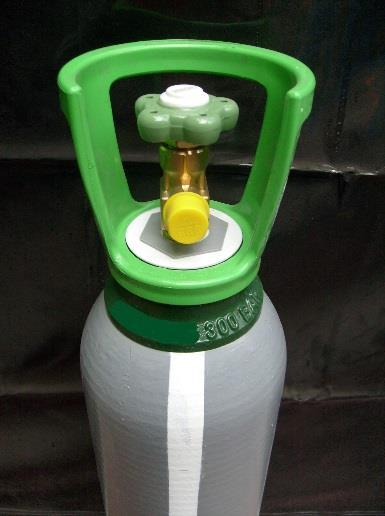 pressure hose. WARNING: Never connect a gas cylinder or vessel directly to a keg, or to any other beverage container.