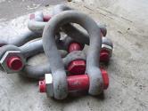 7 The mooring shackles are similar to the G-2130 shackles, but are made with a bigger gap to easier fit the anchors and other mooring accessories.