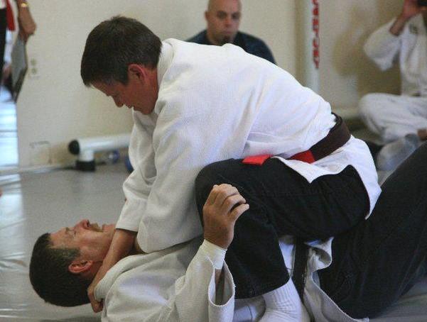 Sensei Katie Murphy Stevens Sensei Katie Murphy Stevens (5 th degree black belt) began her study of Danzan Ryu Jujitsu in 1990. She has been a school head of Makoto Kai in Woodland, CA since 2002.