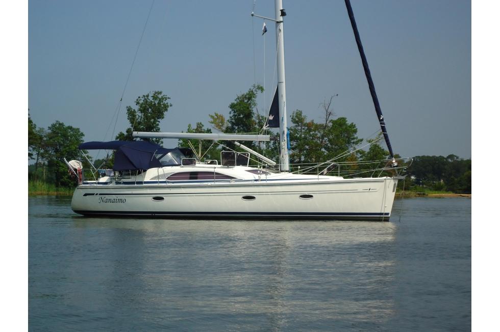 The original series is called the Cruiser which they have been producing for many years. The Vision series was launched in 2006 with three models. Visions have a raised deck salon profile.