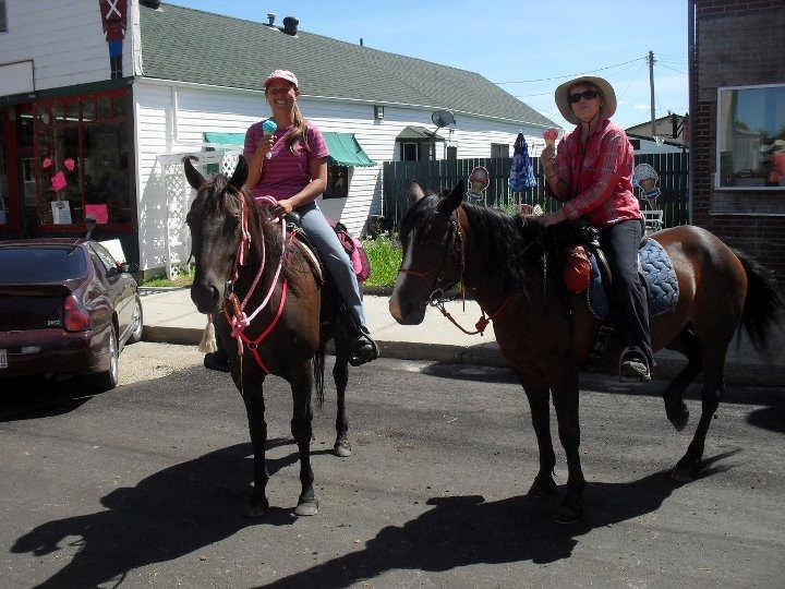 Donalda Ride July 23-24 Submitted by Shirley McFall 2011 Summer Mountain Trip Reports Beckie Clements and her fellow Over the Hill Trail Riders(OTHTR) hosted about 20 ATRA members to a lovely ride at