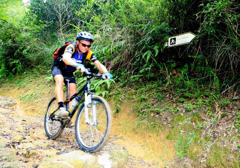 Project Aims problems and solutions Recommend the opening of alternative trails for the use of mountain bikes Alleviate the overcrowding of bikes on the currently limited number of legal bike trails