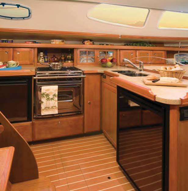 Forward, your guests will enjoy the Pullman style cabin with a side mounted double berth and storage capacity for two.