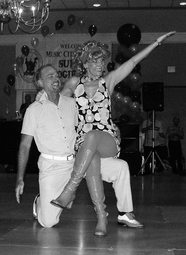 exceptional contributions to dance clubs, dancers and to the swing dance community. Mike and Kim have spent the past 11 years contributing to the dance community both locally and across the U.S.
