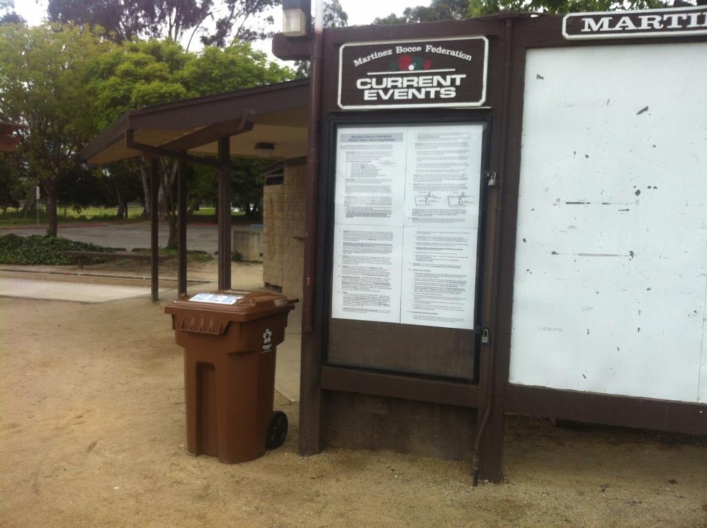 2 Keep your Bocce Courts clean & tidy As you may be aware, we have been supplied with new recycling bins.