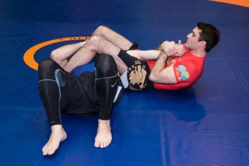 The athlete that attempts a submission hold