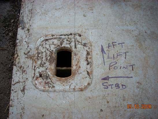 .4 Figures 7 and 8 indicate the typical difference between the internal hatch structure in way of the container castings, this difference being the reason as to why the T