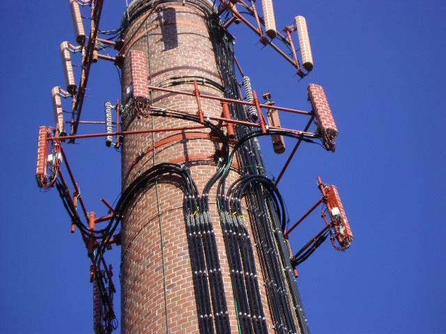 Telecom/Rooftop When possible, request radio frequency (RF) emitting equipment be de-energized.