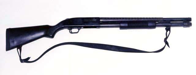 Mossberg choice as a Ford vs. Chevy choice. Both are reliable and dependable guns with similar features that you can t go wrong with. Basic features of the 870 Express Tactical are: 18.