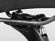 Having foun your preferre position, make sure both lamp halves fit snugly aroun the sale rails before tightening the bolt(s) to the orret torque value as presribe by the seat post manufaturer.