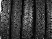 the number sequene 57-622 (b) means that the tyre is 57 mm wie when fully inflate an has an inner tyre iameter of 622 millimetres. The other size is iniate in inhes (e.g. 29x2.25 ).