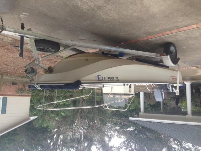 For Sale Laser for Sale Laser, race rigged, available for $600 or best offer. Hull # PSL 10722-1173. Contact Gordon Sproul: gdsproul@uscb.