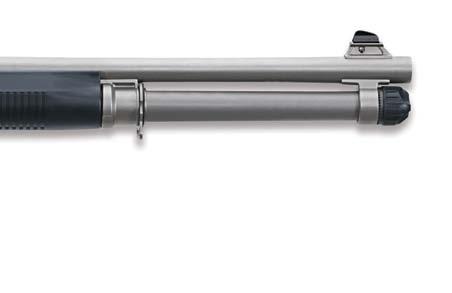 A Picatinny rail allows the mounting of scopes, red dot sights or night vision optics.