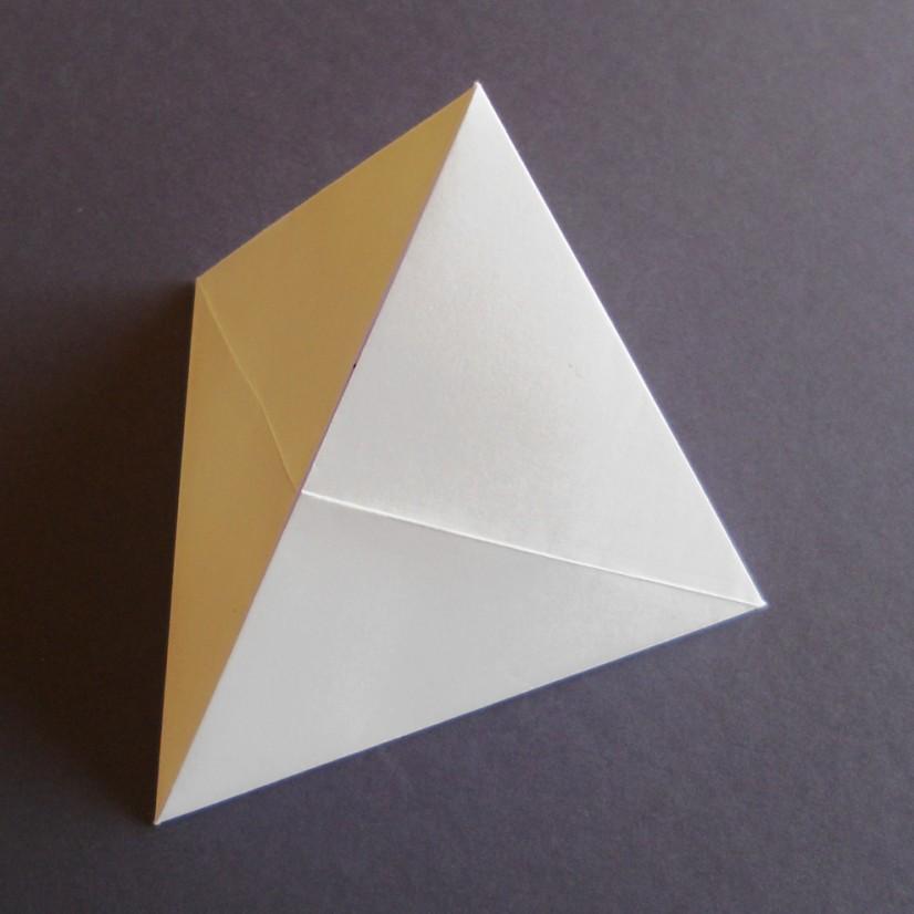 Pocket Rhombic Tetrahedron and Collapsible Cube Designed by David Mitchell Pocket Rhombic Tetrahedron Collapsible Cube The Pocket Rhombic Tetrahedron is a simple variation of my Pocket Tetrahedron