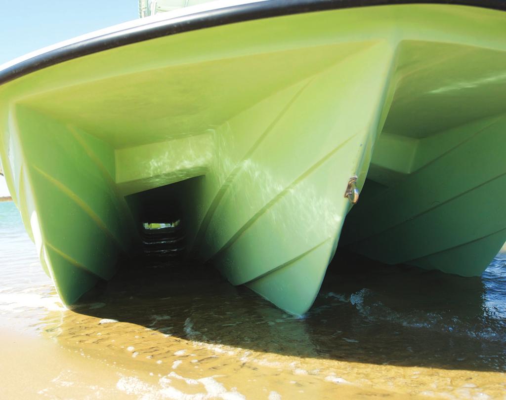 X3 PHILOSOPHY Shallow Sport revolutionized the boating industry with its revolutionary multi-hull tunnel design. The X3 offers absolute comfort for your entire crew any day of the year.