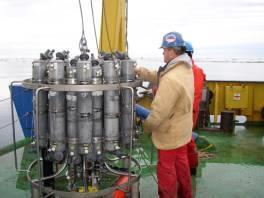 CTD CTD=Conductivity, Temperature, Depth the CTD is torpedo-shaped and may be deployed by itself, attached to a submersible, or as part of a larger metal water sampling array known as a rosette, or