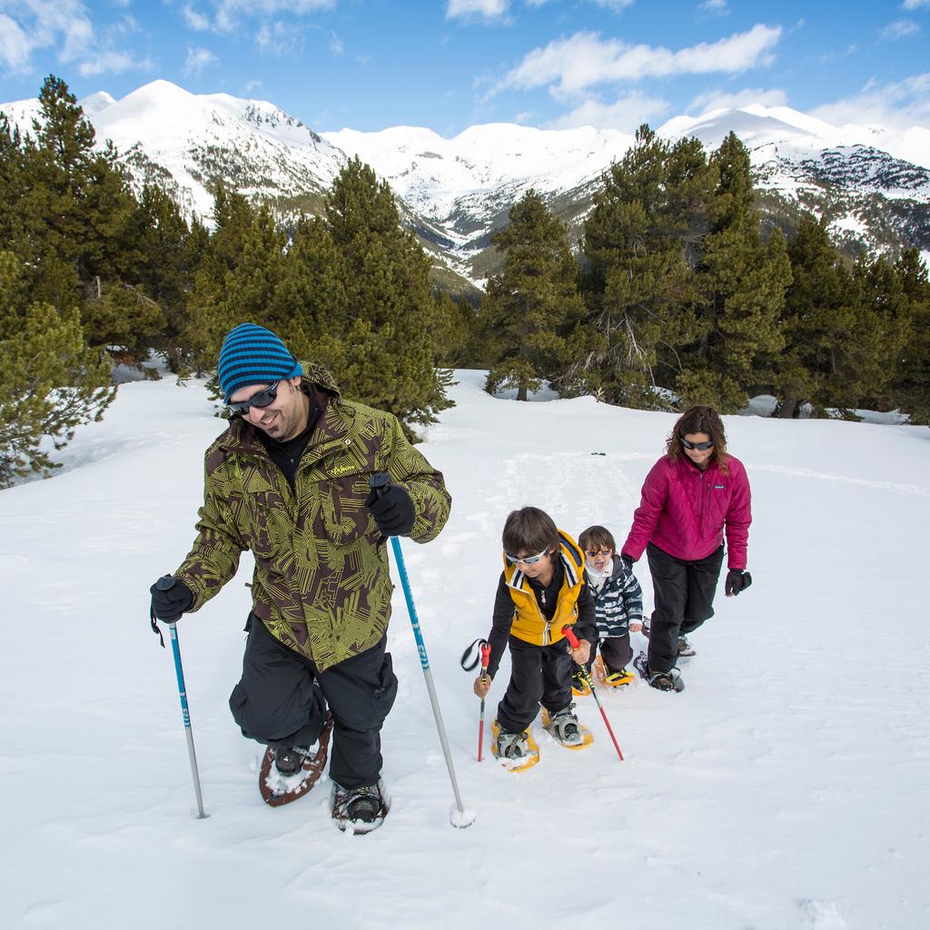 FAMILY FUN IN THE SNOW Mushing, snowshoes, snow snake, quads on ice Andorra is a paradise for