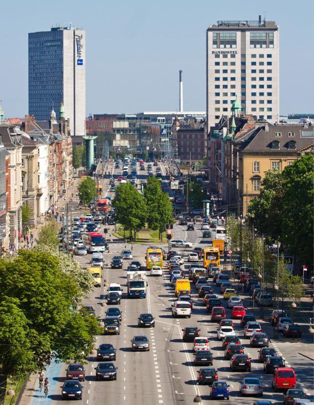 2 Themes and initiatives This section describes the themes and initiatives within ITS and traffic management which will be implemented in Copenhagen in 2015-2016.