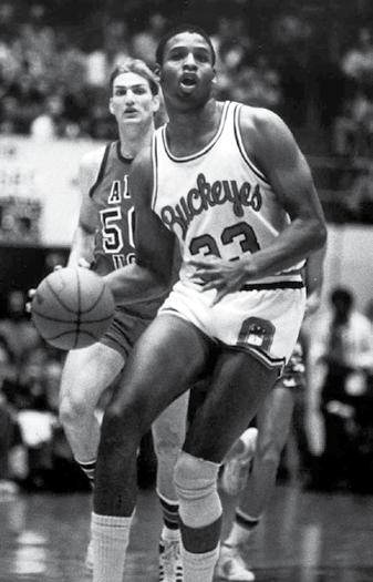 buckeye greats Jim Jackson 1990-92 A three-year starter for the Buckeyes, Jim Jackson helped restore Ohio State basketball glory by leading OSU to three NCAA tournaments and two Big Ten championships