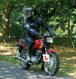 rules for motorcyclists 84 85 86 It is also advisable to wear eye protectors, which MUST comply with the Regulations.