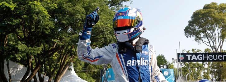 During the exciting race the leader kept changing, drivers ended their races in the wall and Amlin Aguri s Antonio Felix da Costa kept his cool and could climb on to the top step of the podium.