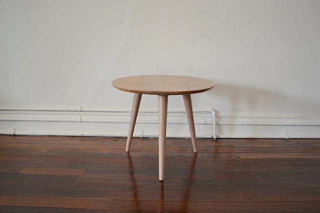 00 (Qty 4) gold side table H 500mm D 400mm $10.