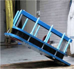 Page 6 of 22 2.3 Lifting and Positioning Do not use steel cables or chains. Remove all tightening devices from the pallet.