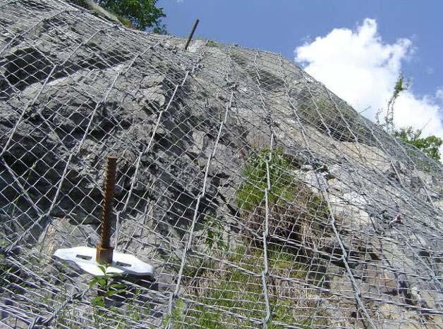 2. THE SPIDER ROCK PROTECTION SYSTEM The SPIDER rock protection system has been developed by Geobrugg AG and in essence consists of the following elements: the SPIDER spiral rope net, nailing, system