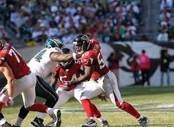 BAND OF BACKERS CONTAINING THE RUSH In his fourth season in a Falcons uniform, linebacker Curtis Lofton has played a pivotal role in leading Atlanta to a 21-5 record when holding opponents to fewer