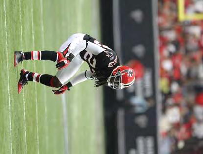 2011 (FALCONS) C o l l a r e d fi ve tackles @ Chicago (9.11). Tallied six tackles and one pass defensed vs. Philadelphia (9.18). Posted six tackles @ Tampa Bay (9.25).