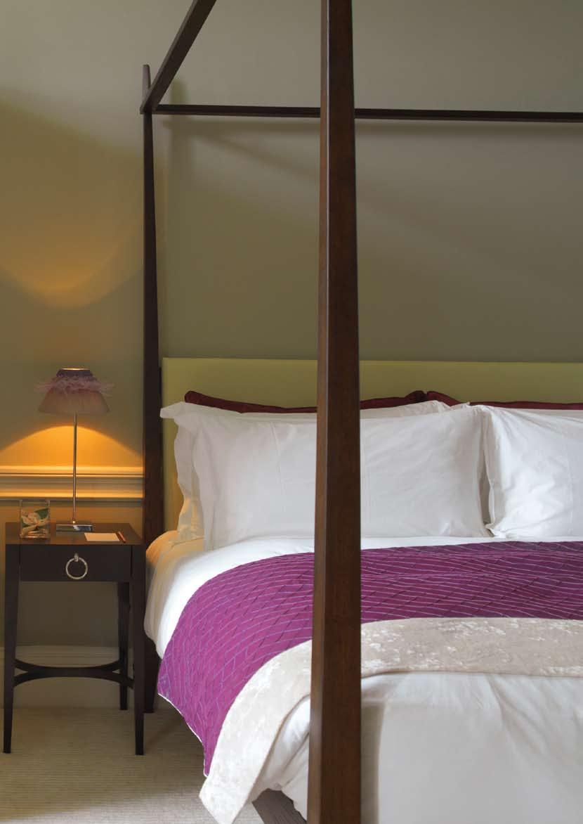 Simple sophistication Whether you re at Carton House to play golf, be pampered, do business or simply relax, we think you d expect to wake up in the morning in a room that goes with the territory.