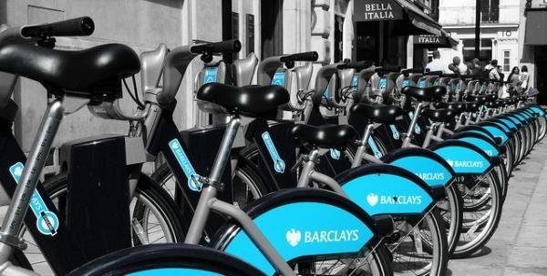 London Bike Scheme Comprises 6,000 bikes and 400 bike stations Unlike the Dublin scheme, the London Bike Scheme Barclays Cycle Hire does not include advertising as part of its contract Serco