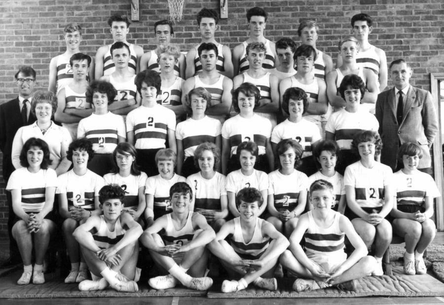 School Athletics Team Photo contributed by Ruth Horn. Thank you, Ruth.