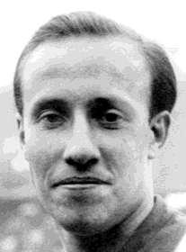 #17 Helmut SCHÖN (1915-1996) 16 A (17 goals), Germany, Centre Forward/Inside Forward League champion 1943, 1944 League runner-up 1940 Cup winner 1940, 1941 Top Scorer League 1943 Top Scorer