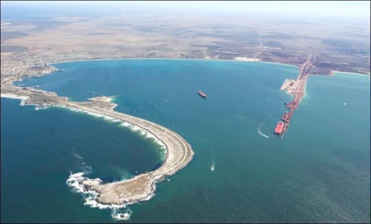 Concept for a Proposed Sea-Based Aquaculture Development Zone in Saldanha Bay, South Africa 1 Introduction This report has been undertaken on behalf of SRK Consulting for the Department of