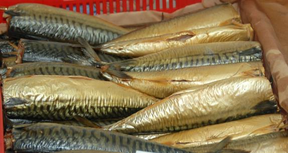 Jan May Jul Sep Nov Jan May Jul Sep Nov Jan May Jul Sep Nov Jan EUR/kg European ket Observatory for Fisheries and Aquaculture Products SMOKED MACKEREL Mackerel is a fatty fish and a rich source of