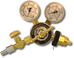 Safety couplers will not inadvertently uncouple No adjustment or resetting required for this regulator Gauges.