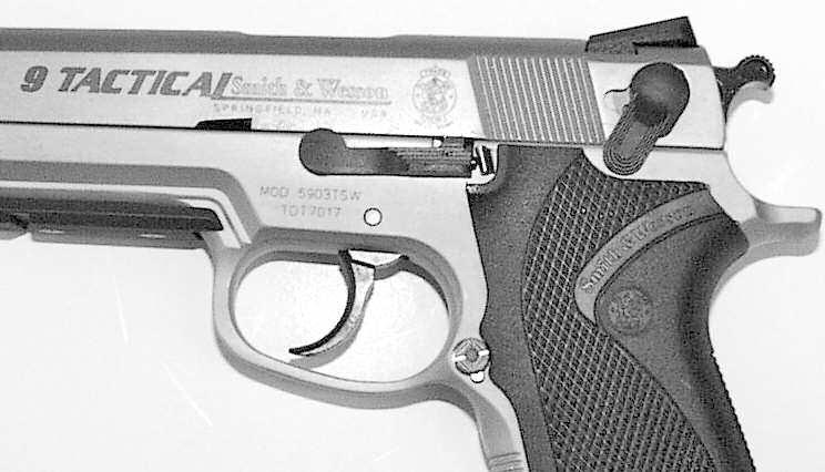 INSPECTING YOUR PISTOL WARNING: ALWAYS ENSURE THAT THE FIREARM IS UNLOADED BEFORE INSPECTING, DISASSEMBLING OR ASSEMBLING.