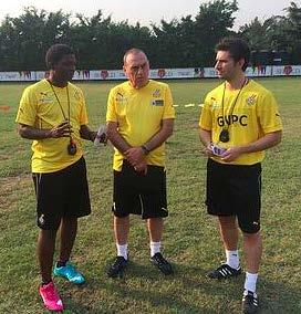Lleida (Spain) PROFESSIONAL COACHING EXPERIENCE Since Dec 2014 Currently: GHANA FOOTBALL ASSOCIATION Assistant