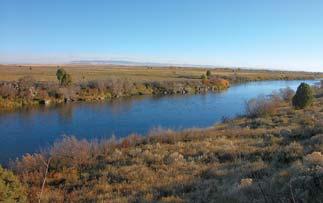 Hole Expansive decks overlook river $1,795,000 Henry s Fork Retreat - Idaho Fremont County - Ashton 112 acres with