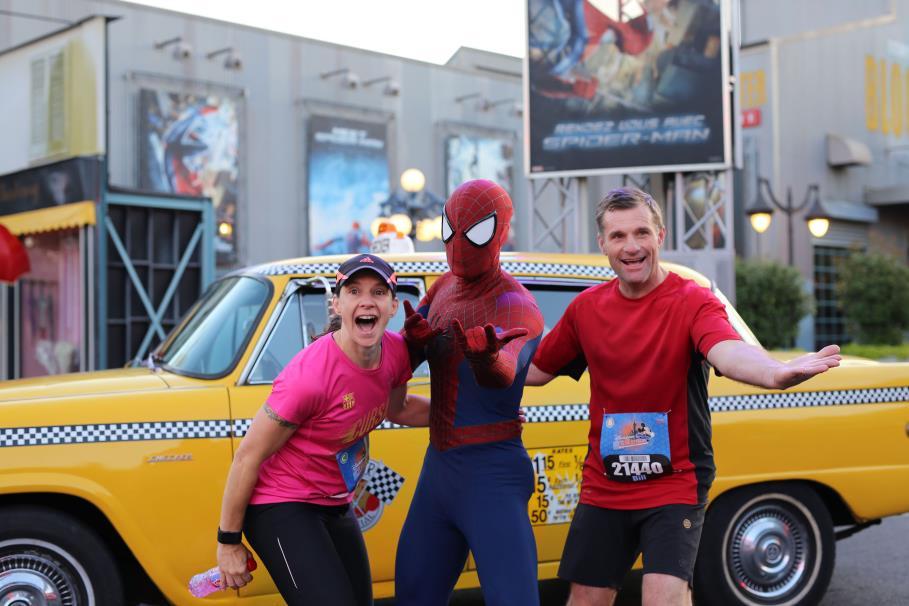 5K Team Pack Share the adventure with a magical nighttime run through Walt Disney Studios Everyone's invited to join the excitement during the Disneyland Paris 5K (3,1miles!