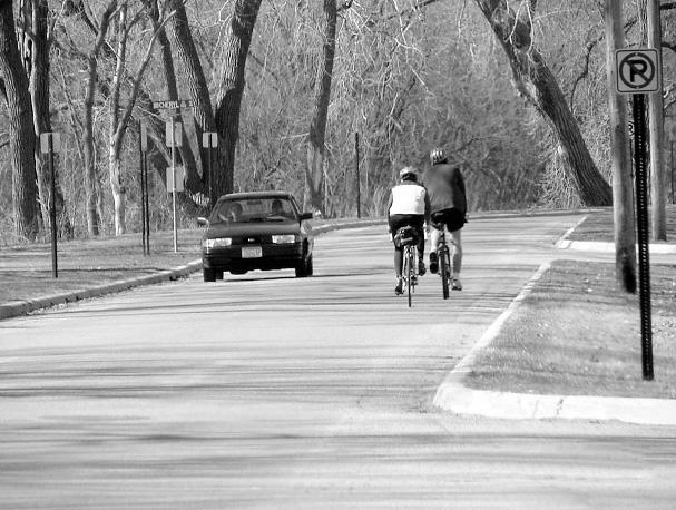 96 Chapter 4: On-Road Bikeways 4-3.7 Shared Lanes Shared lanes are streets and highways with no special provision on the roadway for bicyclists, as shown in Figure 4-22. Shared lanes often feature 3.