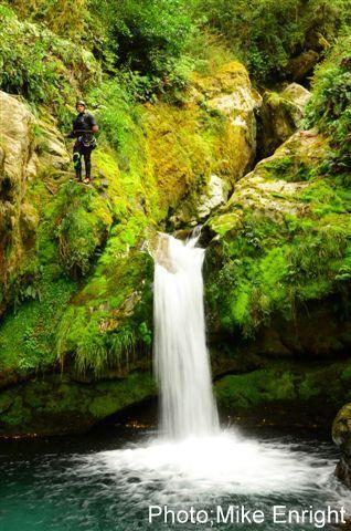 Abseilers should be within sight of the guide or instructor in the parts of their descent involving significant water flows, ledges containing pools of water which present a drowning risk, or rock