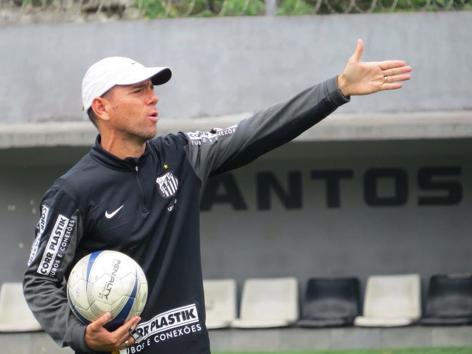 Career Also in 2011, Head Coach Kleiton Lima returned to Men s Professional Football and managed Bangu AC in Rio de Janeiro s State League PRO (FFERJ - 1st Semester) as also managed Vitória PE in the