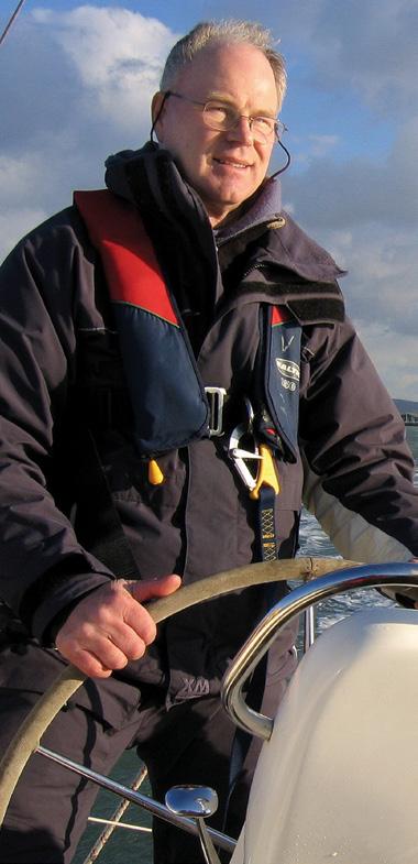 8 RYA Online Essential Navigation & Seamanship The RYA Online Essential Navigation and Seamanship course aims to introduce the basic concepts of inshore navigation and safety in an easy to understand