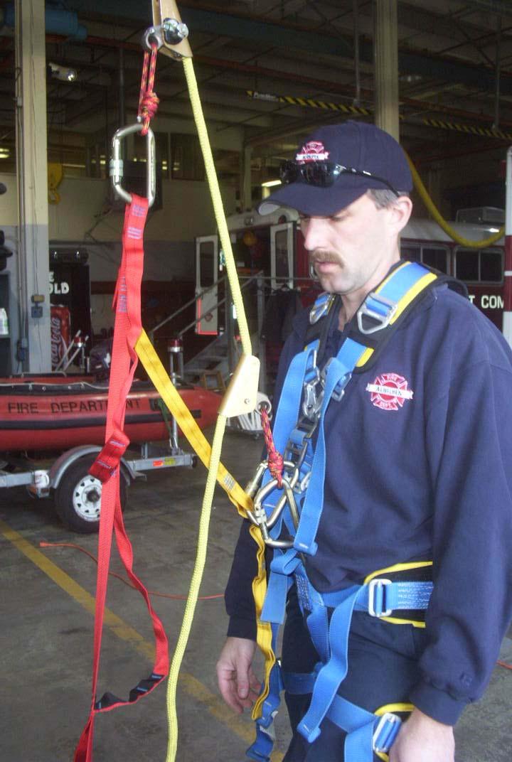 To ascend the rope, alternate your weight back and forth between your harness, or by standing in the Etrier thus allowing the non-tensioned member to be slid up the rope.