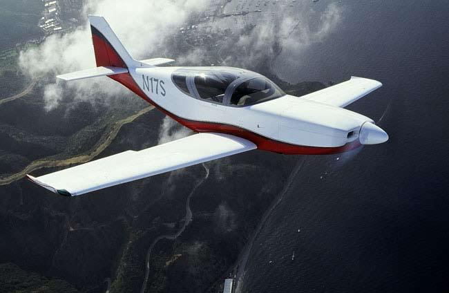Consequently their The Glasair IIS in its tricycle configuration. initial designs were tailored to what they could do, instead of to what the vast majority of pilots out there can do.