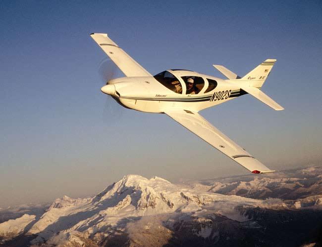 The Glasair IIS in retractable format...near Mount Baker in Washington. homebuilts on the market. It was basically a steroid version of what they had in the Glasair I.