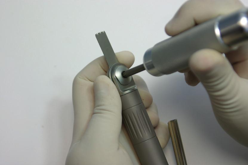 Operating Procedure When handpiece is not in use but connected to medical grade air or nitrogen supply, the throttle safety slide must be placed in the SAFE position (fully forward) to avoid